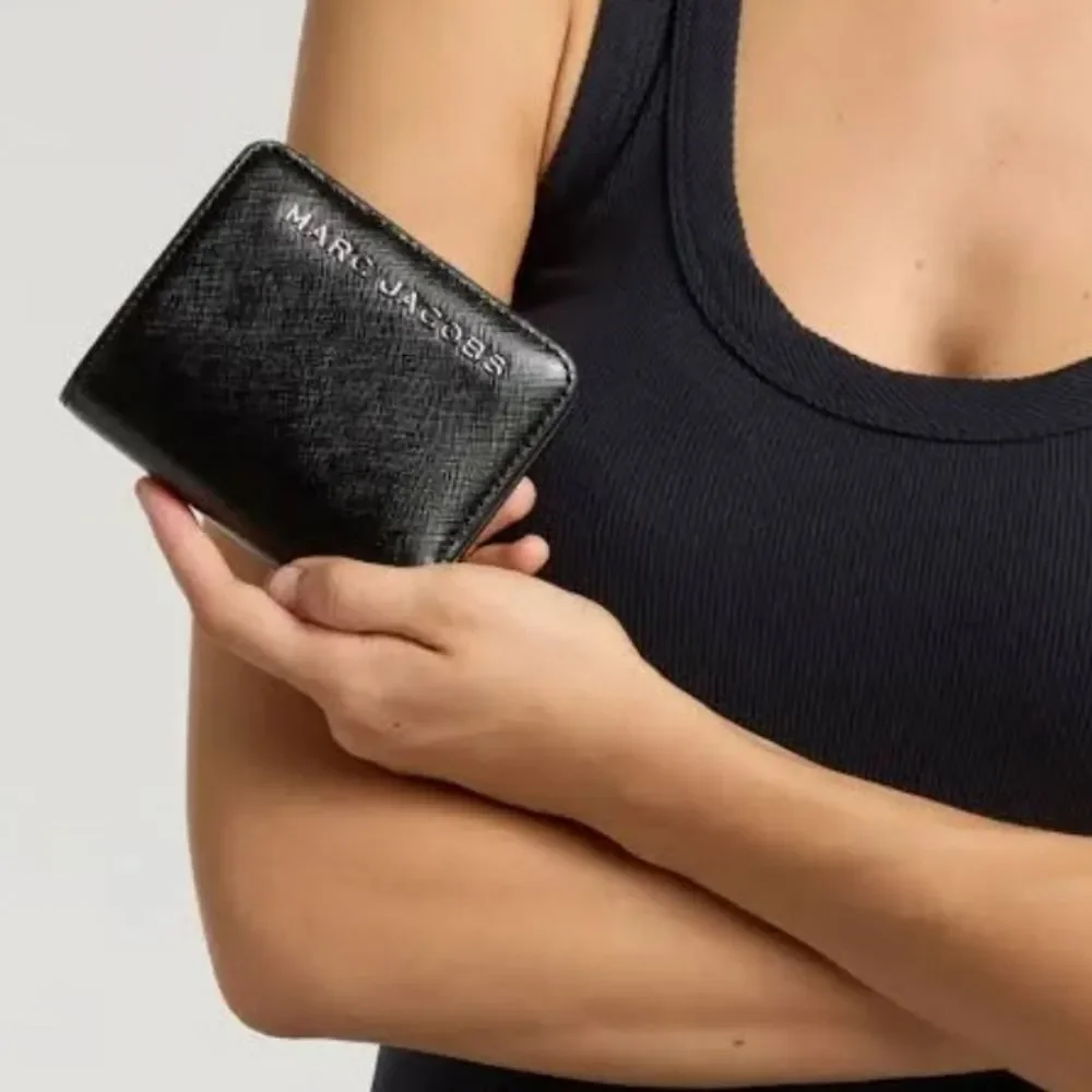 Marc Jacobs elegant wallet